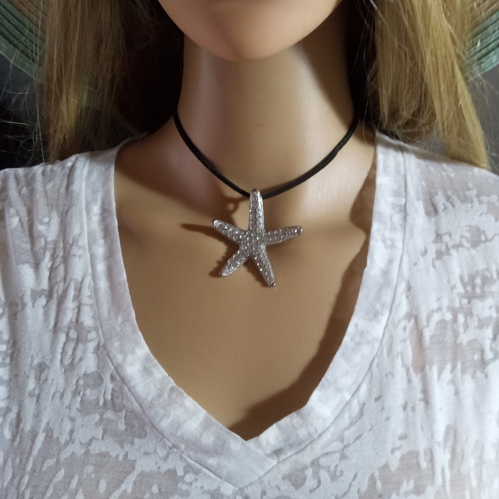 Silver diamond studded Star fish choker necklace